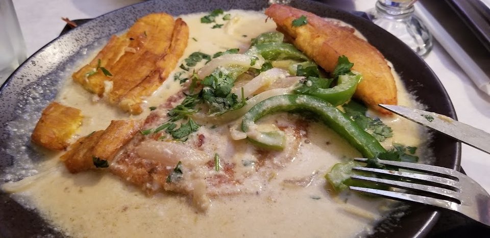 Corvina En Salsa de Camaron